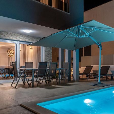 Villa Dea - Dein Rueckzugsort Am Meer Mit Beheiztem Pool Vrsi Eksteriør bilde
