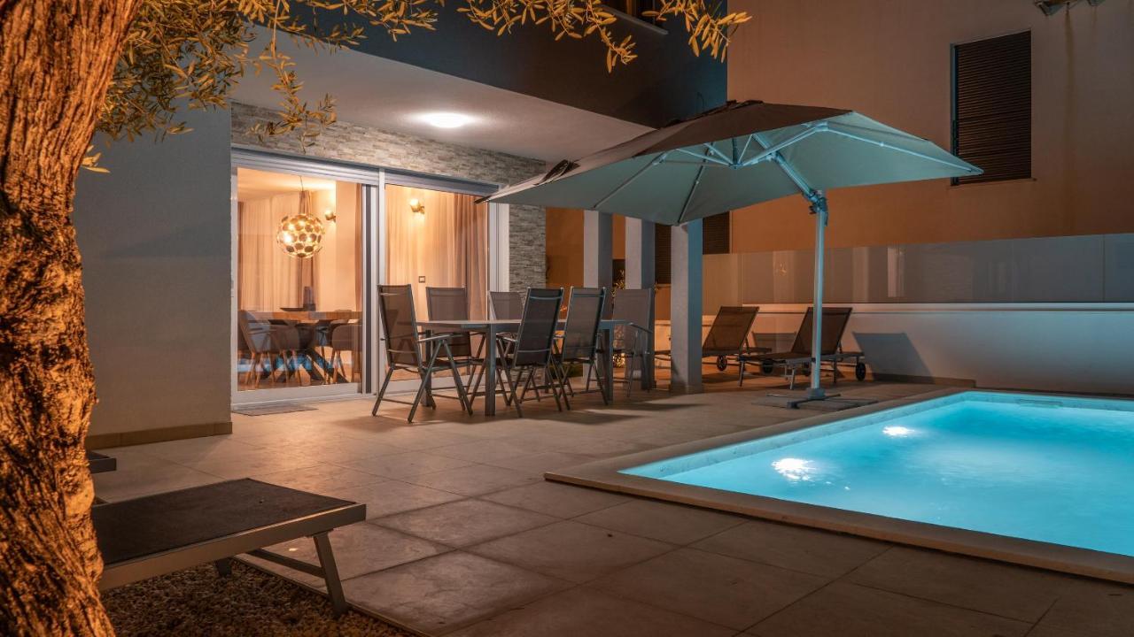 Villa Dea - Dein Rueckzugsort Am Meer Mit Beheiztem Pool Vrsi Eksteriør bilde