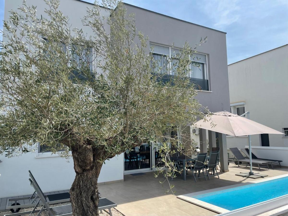 Villa Dea - Dein Rueckzugsort Am Meer Mit Beheiztem Pool Vrsi Eksteriør bilde