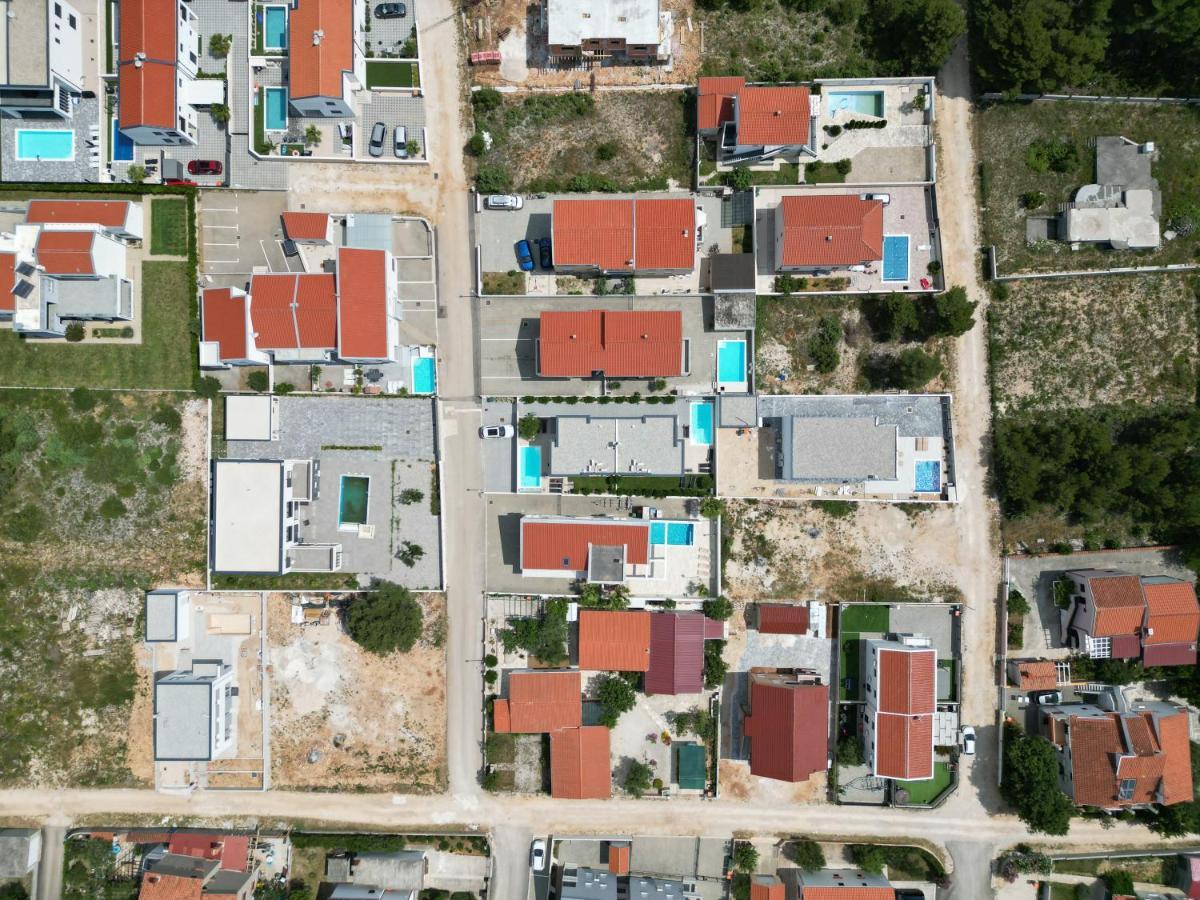 Villa Dea - Dein Rueckzugsort Am Meer Mit Beheiztem Pool Vrsi Eksteriør bilde